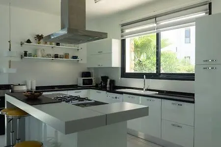 Joya Cypern Seaside Luxurious And Private Pool Βίλα Ακανθού