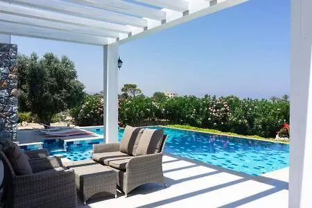 Joya Cypern Seaside Luxurious And Private Pool Вилла